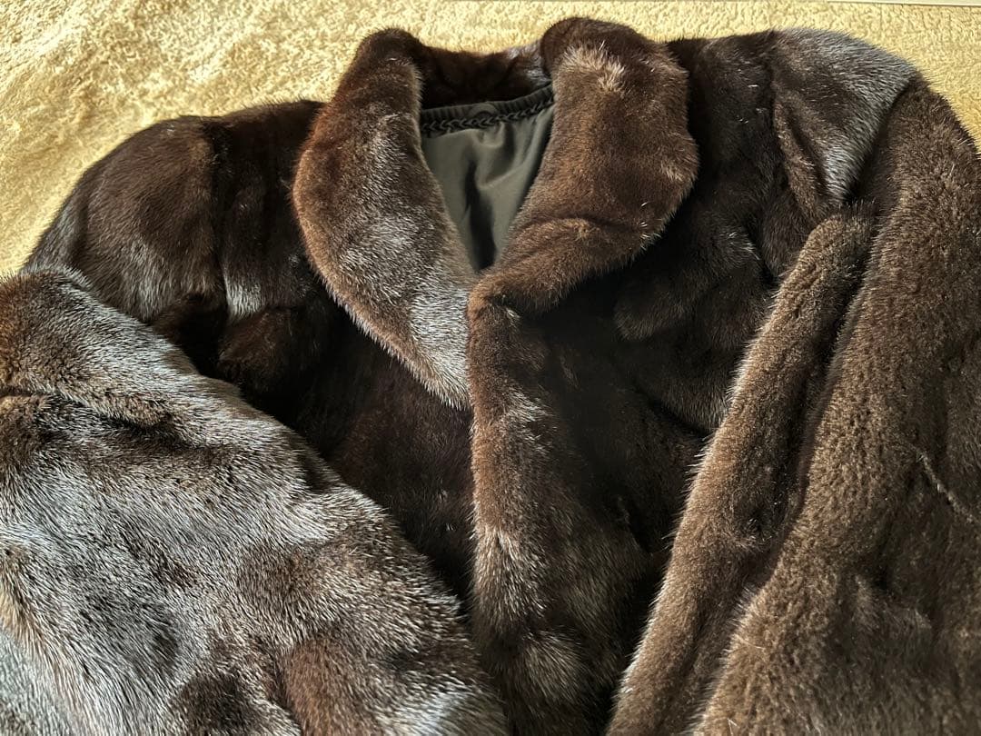 ブラックグラマ 毛皮 ミンクファーコート 箱・品質証明タグ・値札・マフラー付き