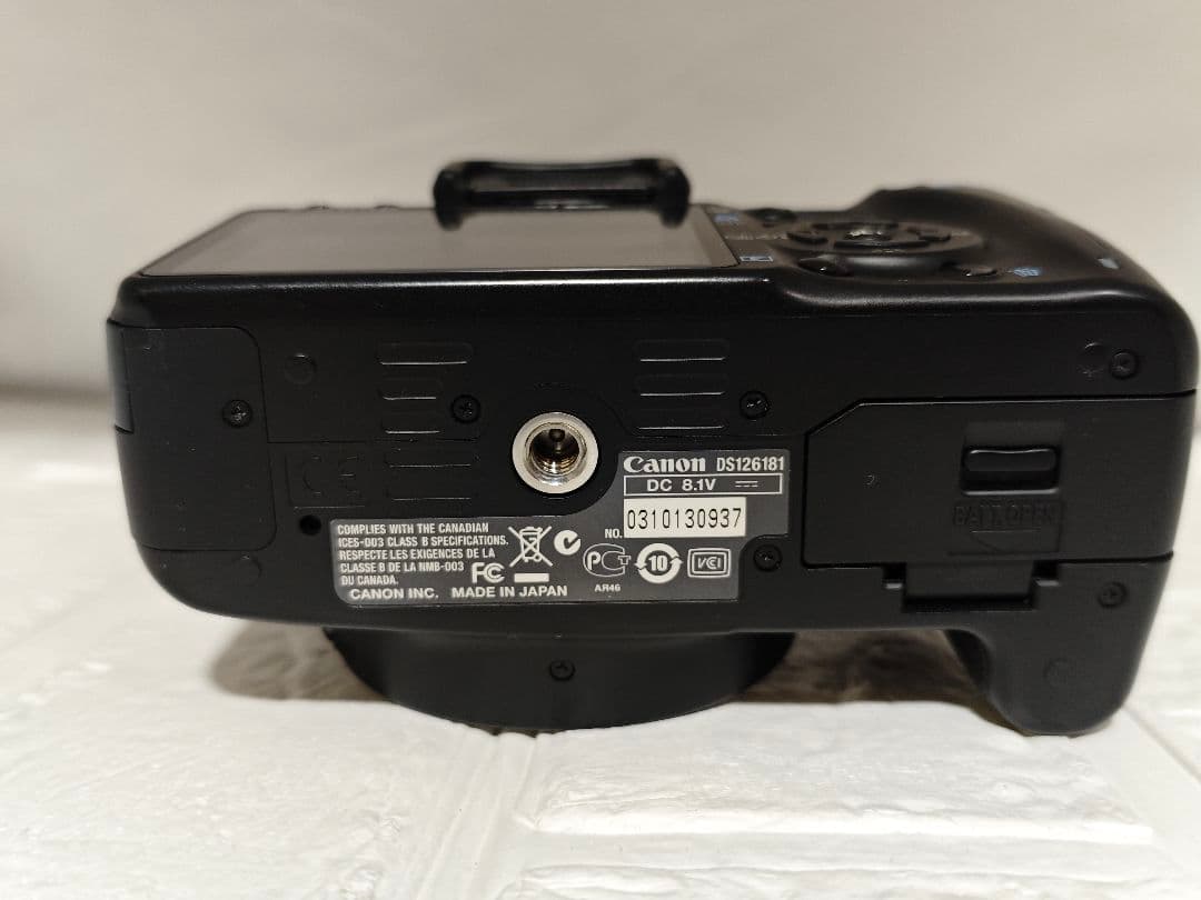 Canon EOS Kiss X2 デジタル一眼レフズ2本付き