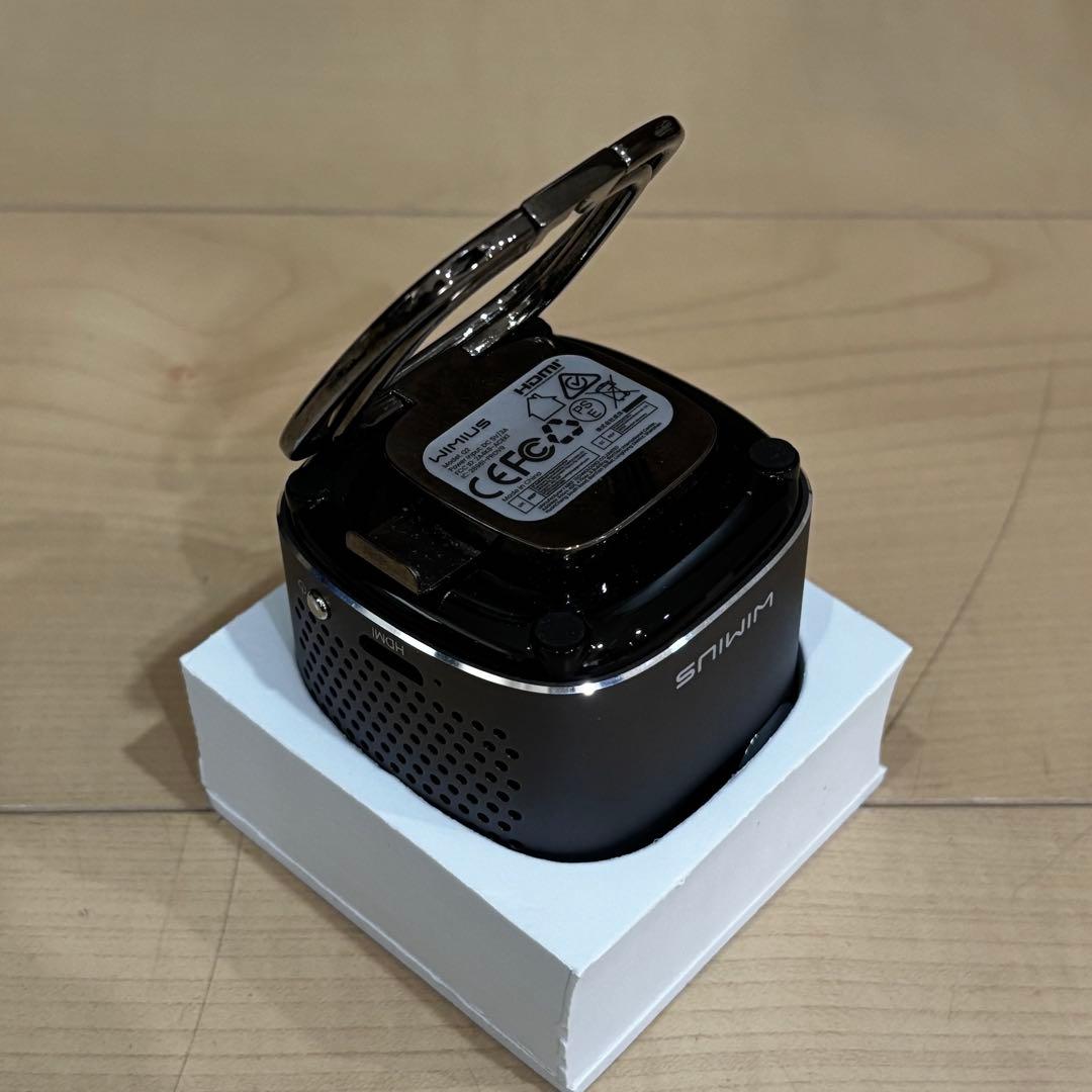 ✨美品✨　WiMiUS　Q2 DLP　プロジェクター　箱小型　携帯