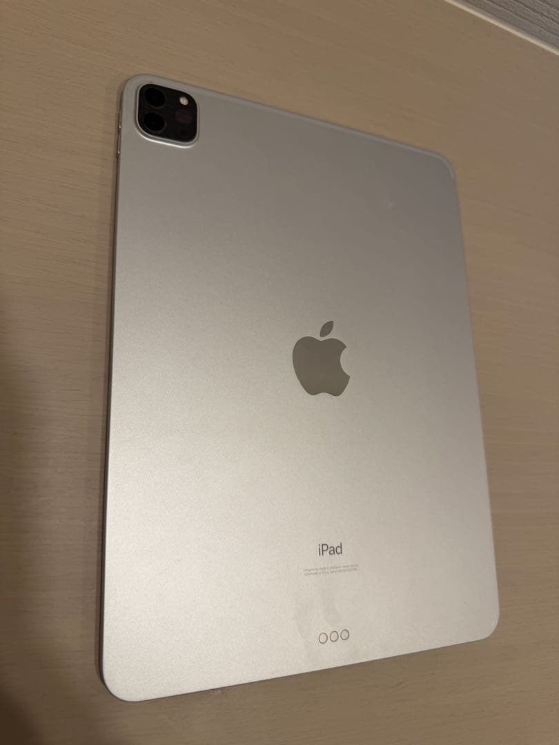 Apple iPad Pro第2世代11インチシルバー 本体