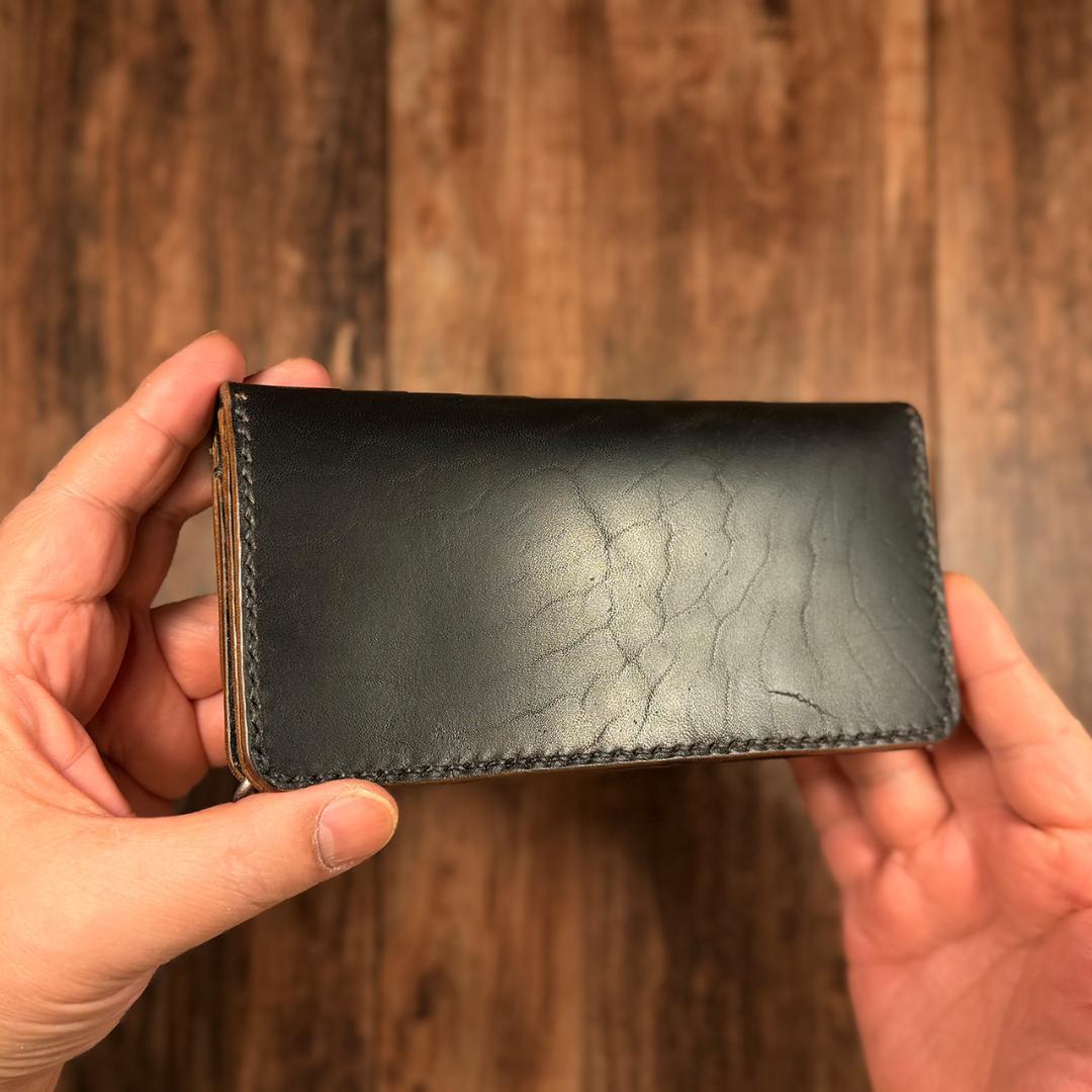 ホースバット・茶芯ブラック・ロングトラッカーウォレット – レザー長財布