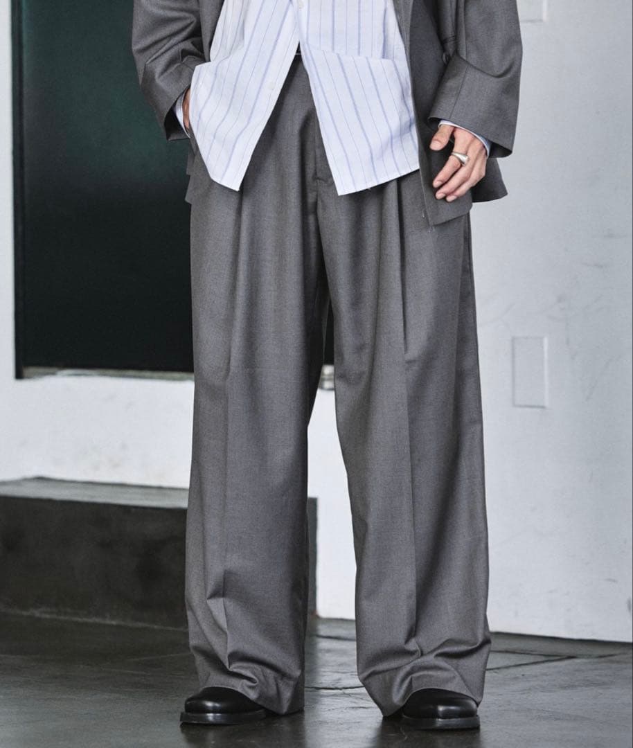 限定展開 リラックスフィット TR セットアップ/ダブル グレー Lサイズ