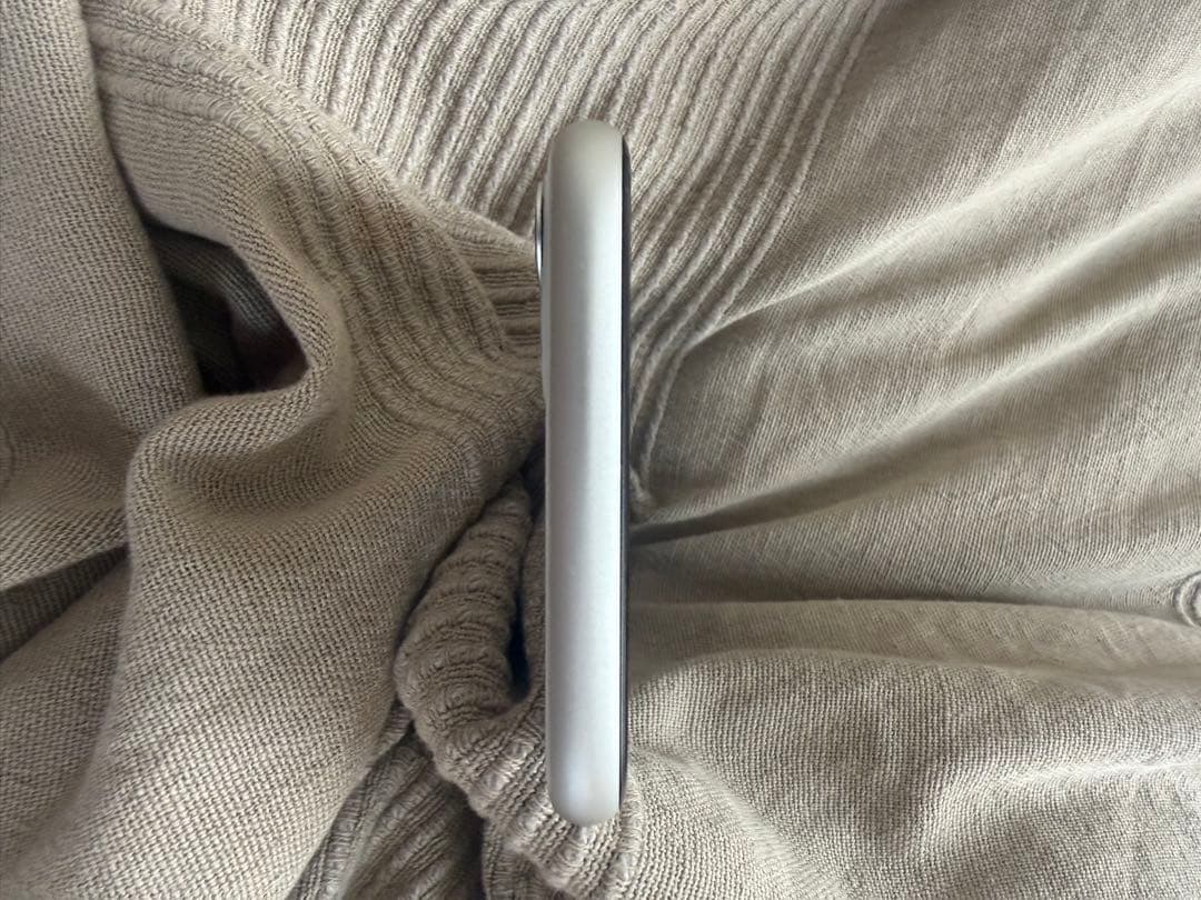 美品　iPhone 11 SIMフリー　ホワイト256GB おまけ付き