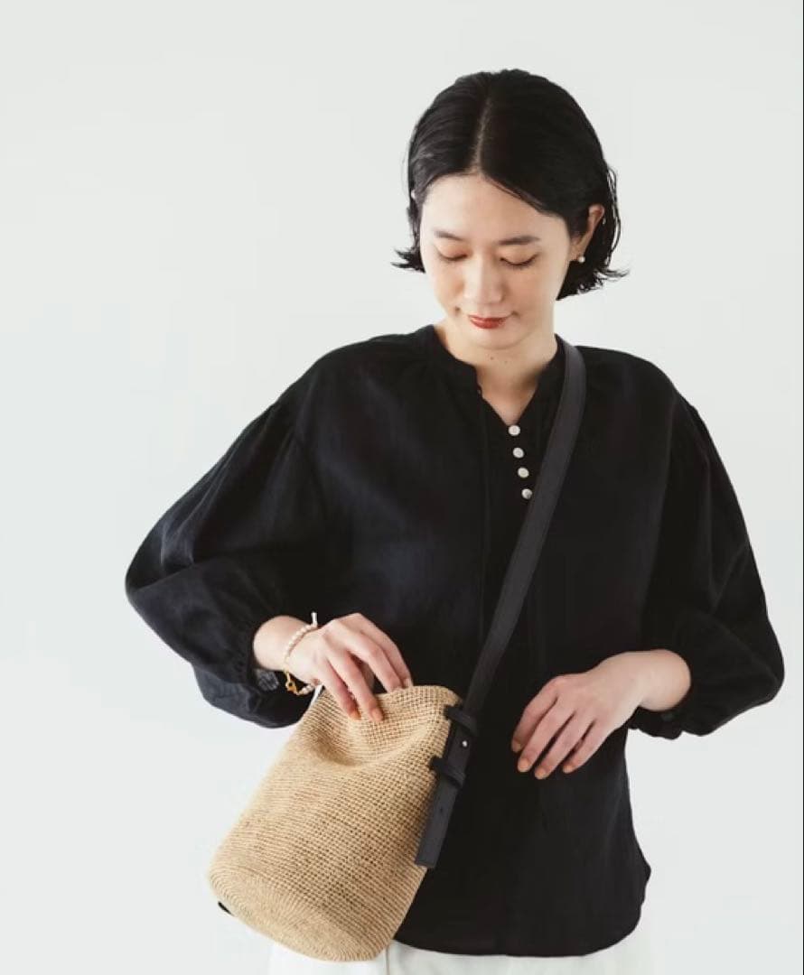 マロン　北欧暮らしの道具店 「大人を、軽やかに」ラフィアのショルダーバッグ