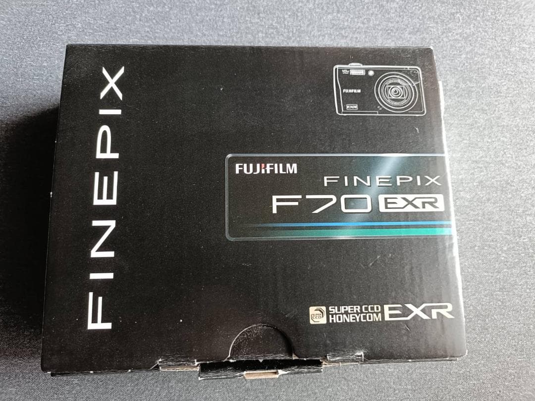 【ジャンク品】FUJIFILM FinePix F70EXR