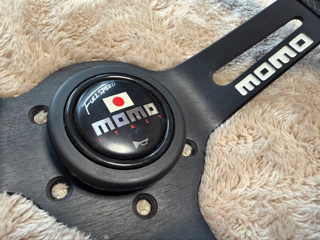 MOMO フルスピード 32.8φ ステアリング