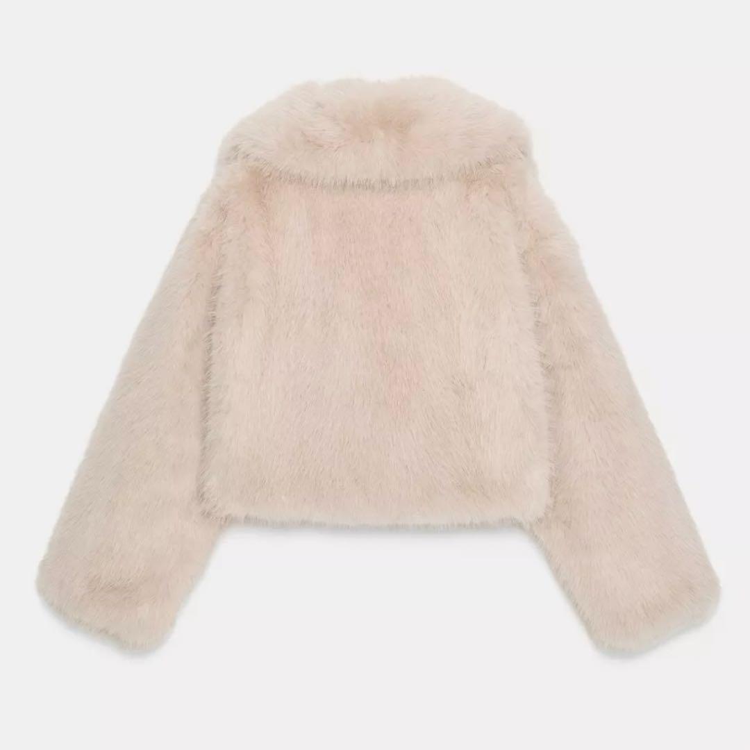 Y*様 【新品未使用タグ付き】ZARA フェイクファーショートコート ラペルカラ