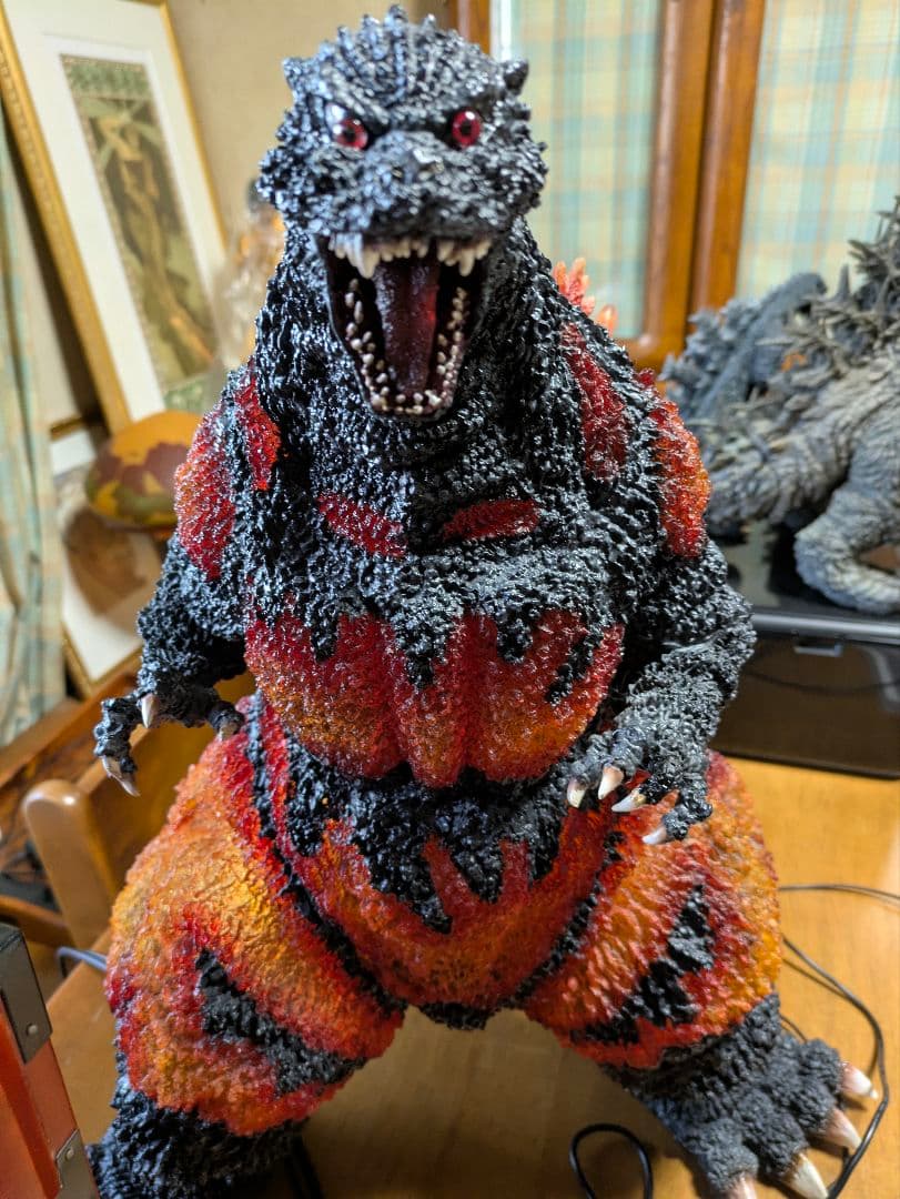 バ-ニングゴジラ特大50センチ要引き取り写真１３から１５は見本