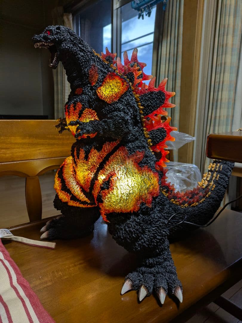 バ-ニングゴジラ特大50センチ要引き取り写真１３から１５は見本