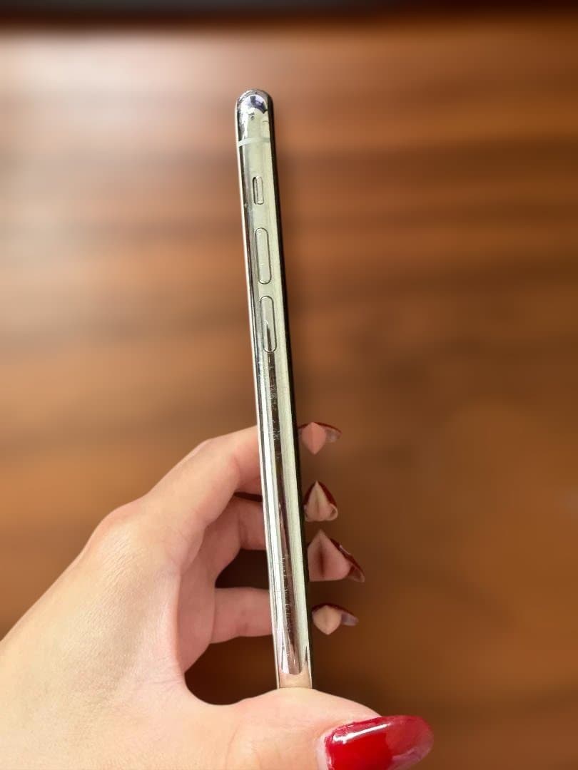 SIMフリーiPhone 11 PRO [256 GB] Silver 93%