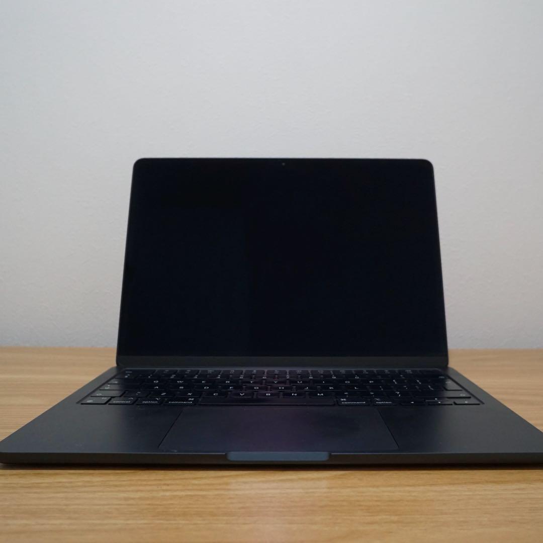 MacBook Air M2 2022 8GB 256GB ミッドナイト