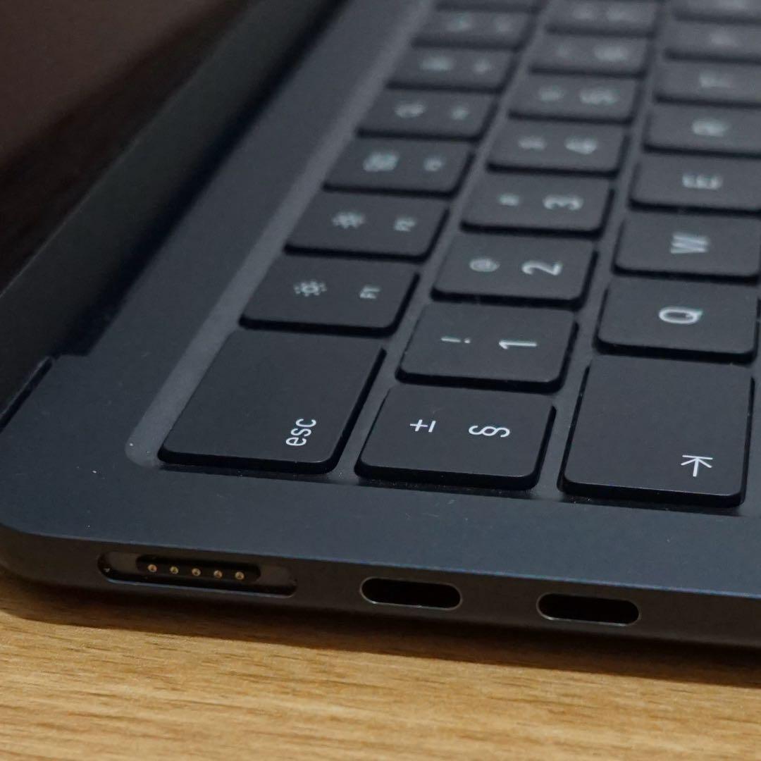 MacBook Air M2 2022 8GB 256GB ミッドナイト