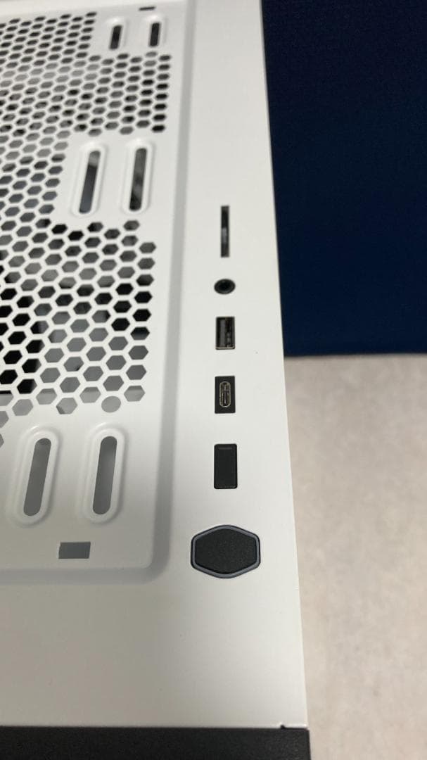 PCケース(自作PC用) COOLER MASTER Silencio S400 White Steel