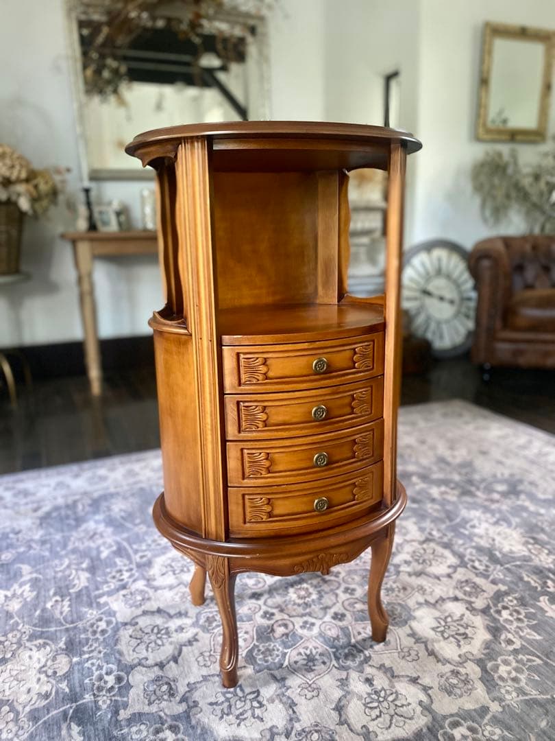 アンティーク調チェスト　猫脚　4段チェスト