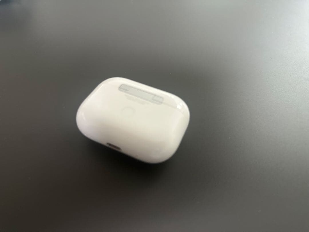 AirPods Pro 第2世代 箱付き 付属品あり ケース付き 値引き検討あり