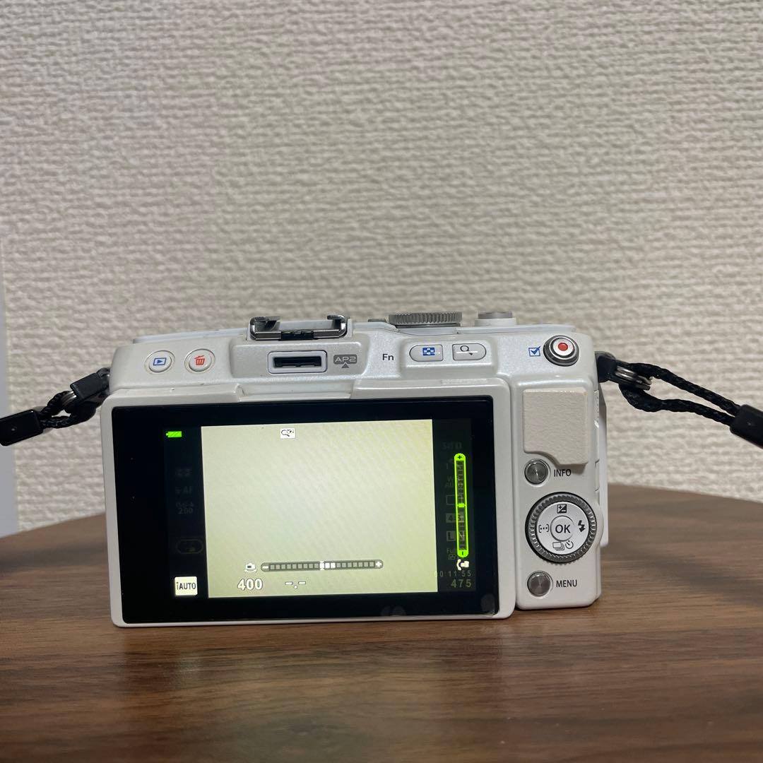 【ミラーレス一眼レフ】 OLYMPUS PEN Lite E-PL6