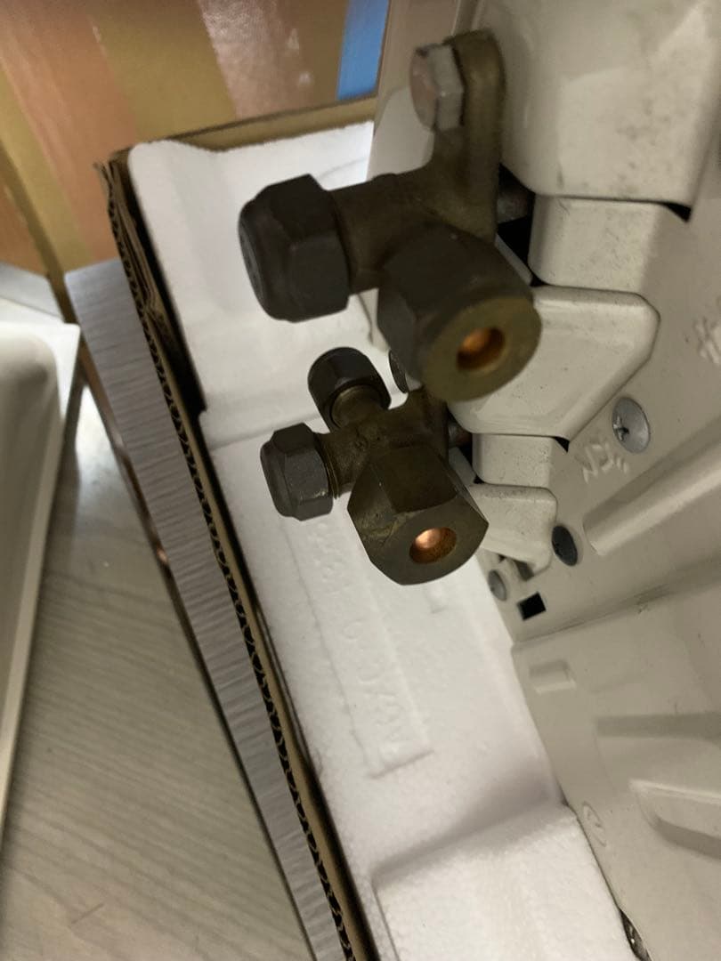 送料込み　パナソニック CS-223DEXK 2023年製　お掃除ロボ付　6畳