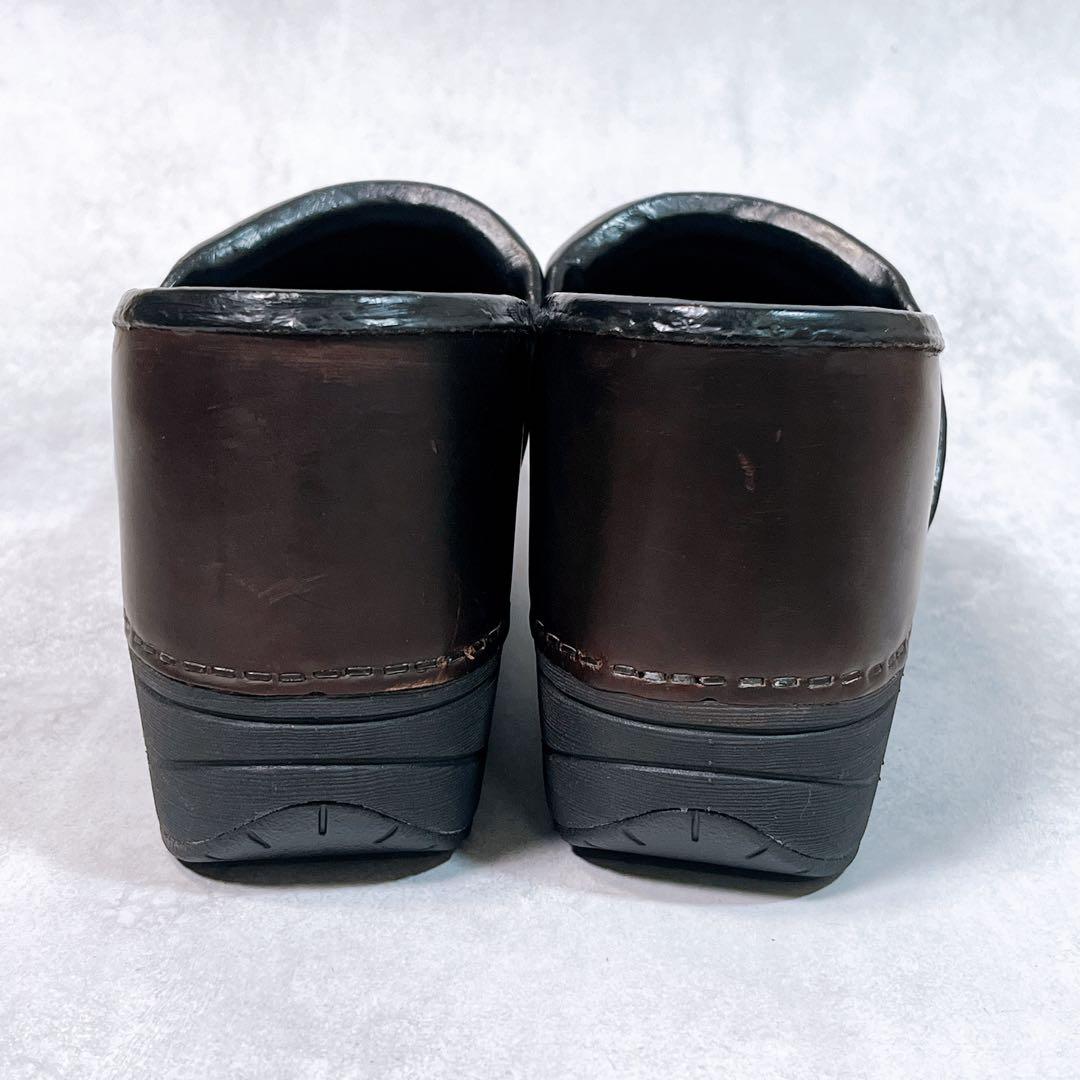 【ダンスコ】サボサンダル (38) プロフェッショナル　クロッグ　厚底　ブラウン