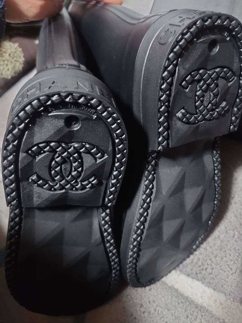 遊活のHANA☆新品シャネルラバーブーツ長靴レインブーツブラック