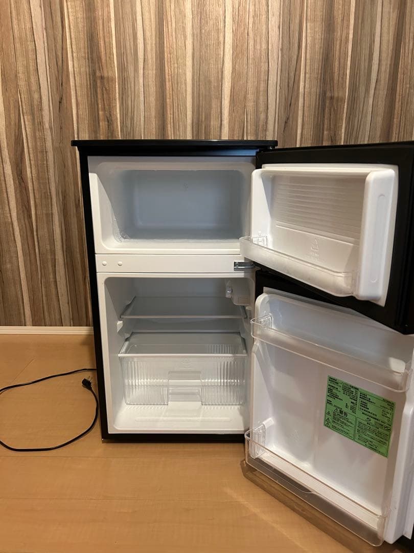 送料込み！2024年式　コンフィー　冷蔵庫 90L 2ドア ブラック