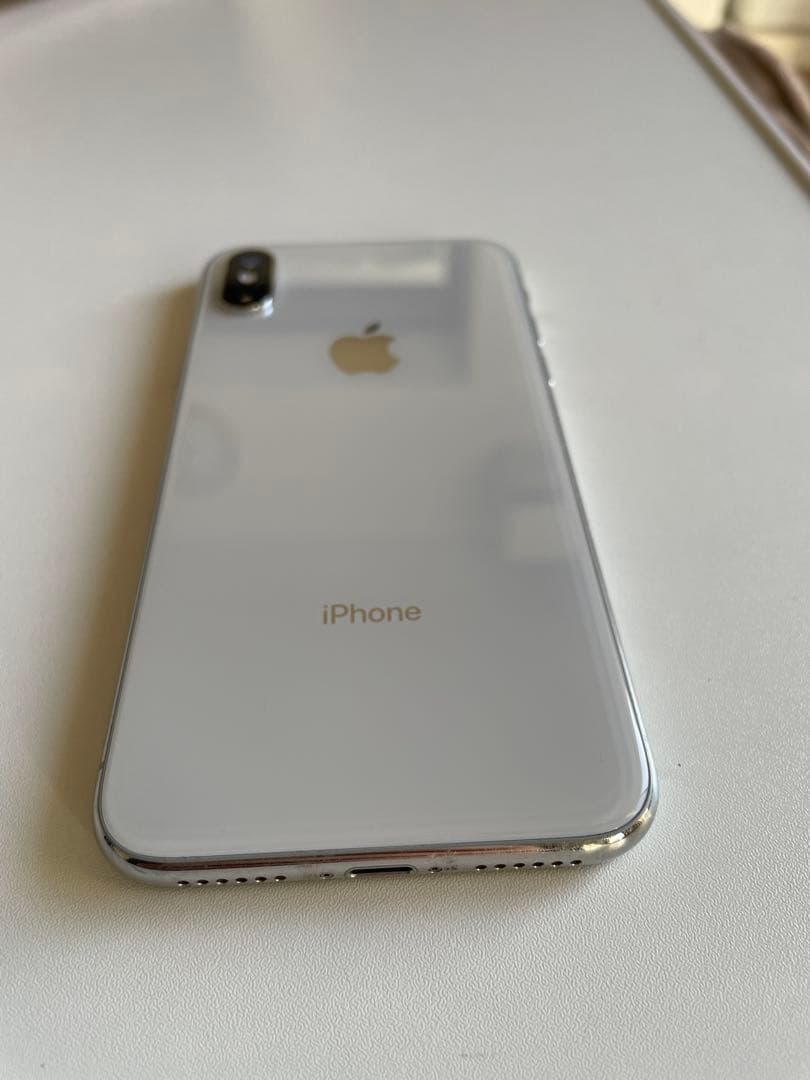 Apple iPhone X ホワイト 64G SIMロックなし