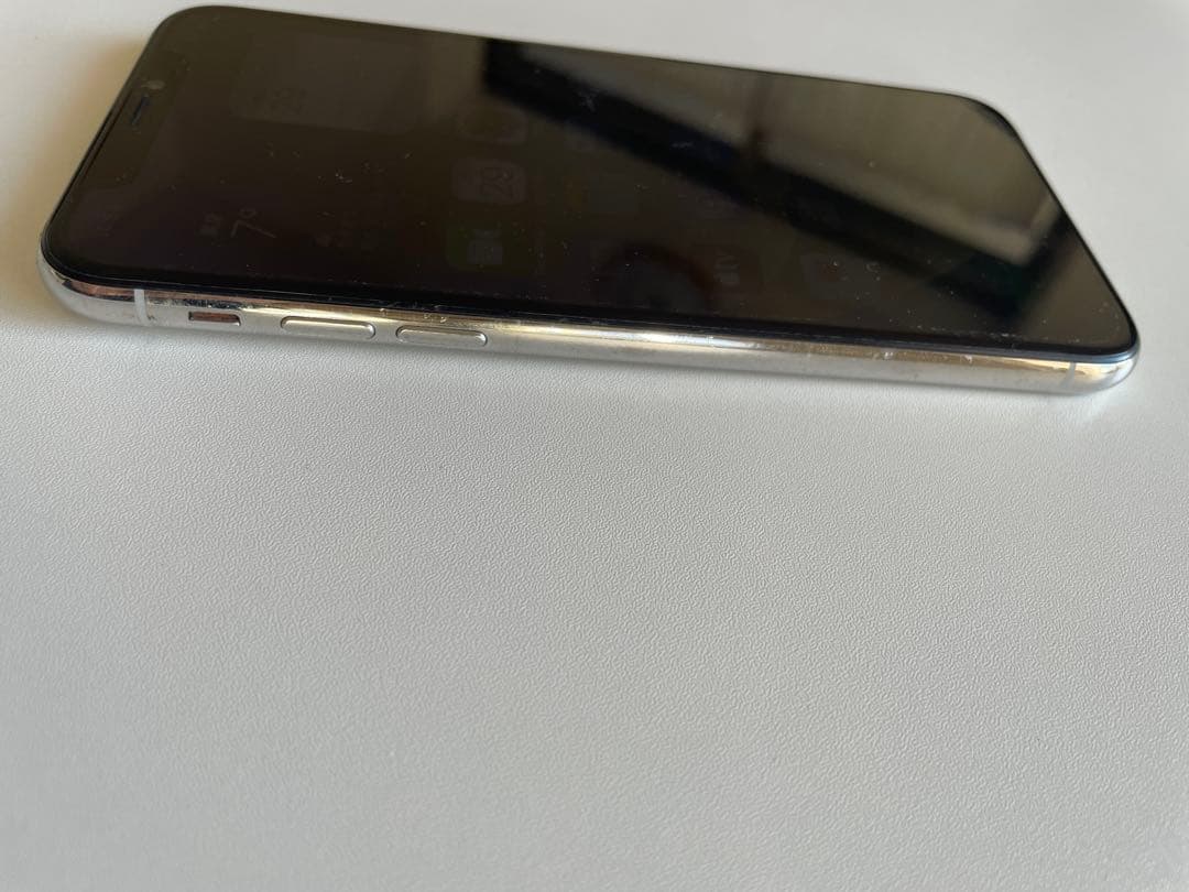 Apple iPhone X ホワイト 64G SIMロックなし