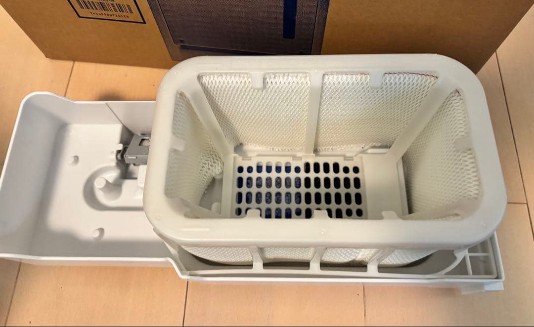 Panasonic ナノイー搭載気化式加湿機 FE-KXW07