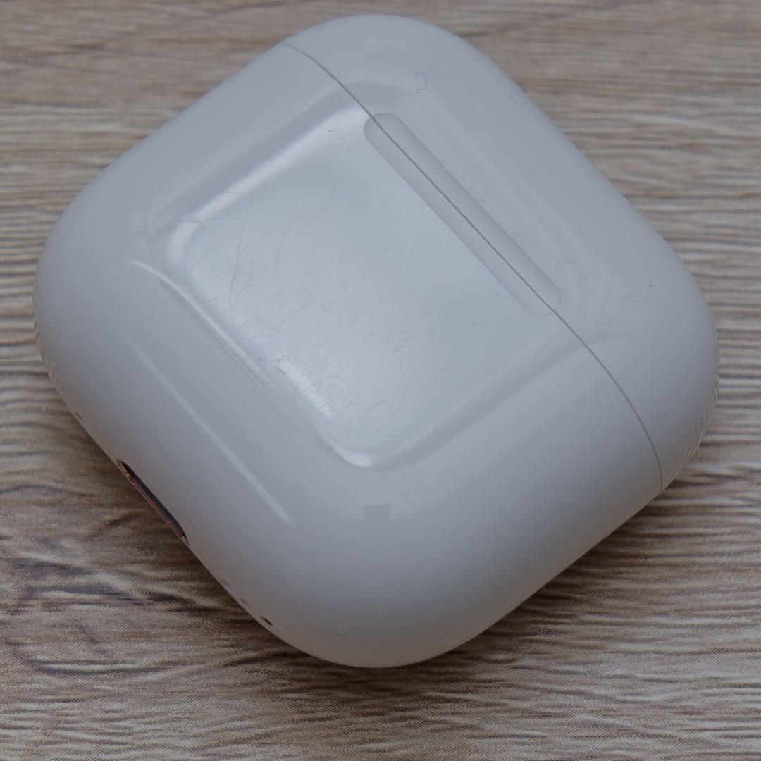 AirPods 4 ノイズキャンセリングモデル