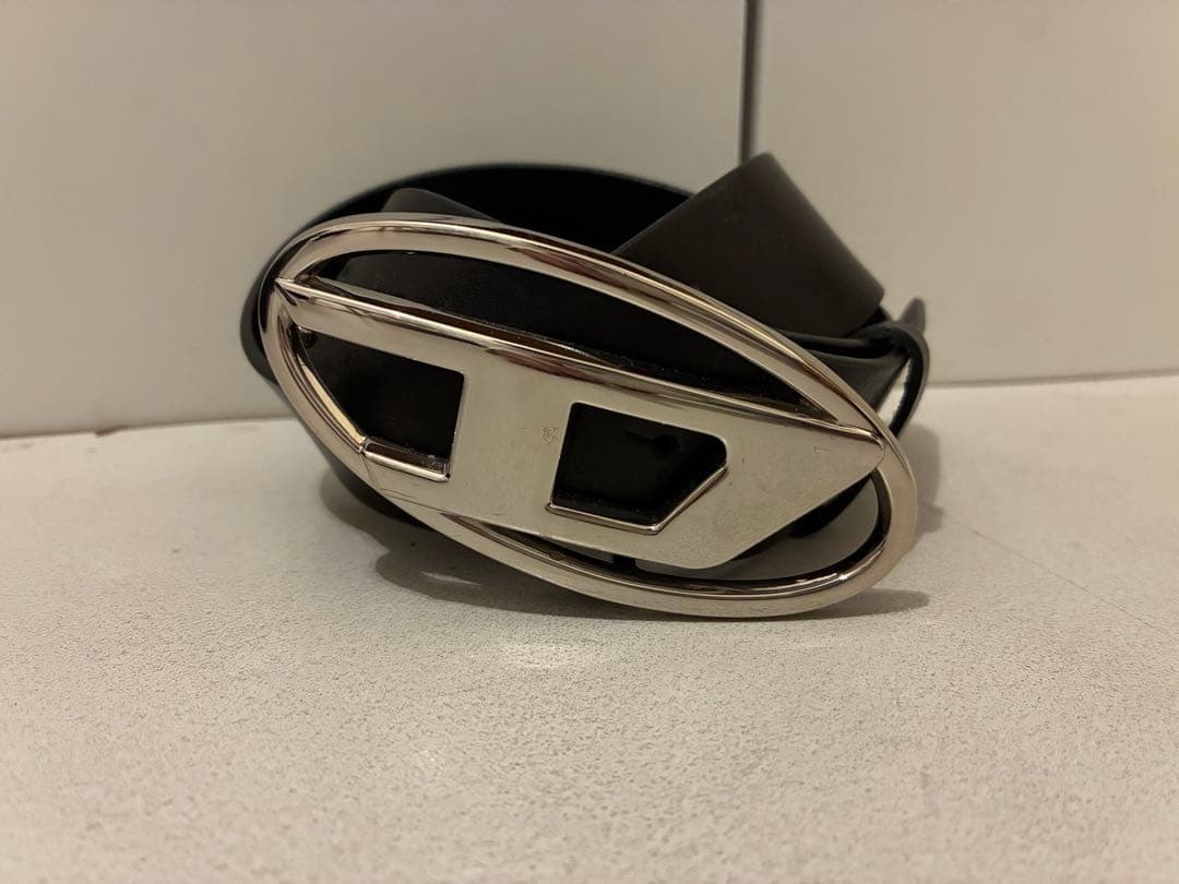 【人気】DIESEL ディーゼル ロゴバックル レザーベルト ブラック シルバー