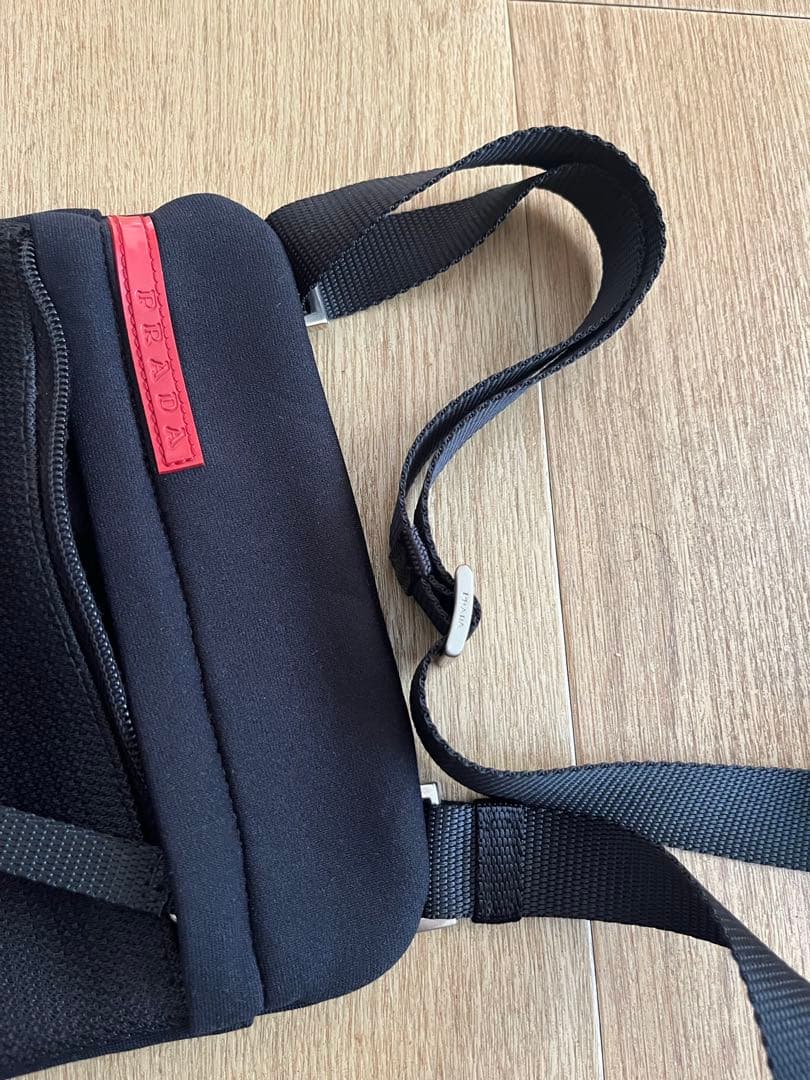 PRADA スポーツ ミニショルダーバッグ(サコッシュ)