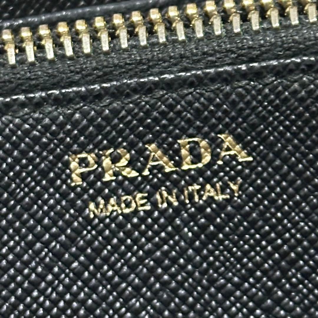PRADA プラダ　長財布　ラウンドファスナー　三角ロゴ　サフィアーノレザー