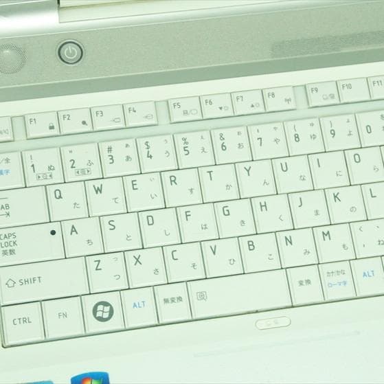 東芝 ノートパソコン本体 Core i7/Windows10搭載