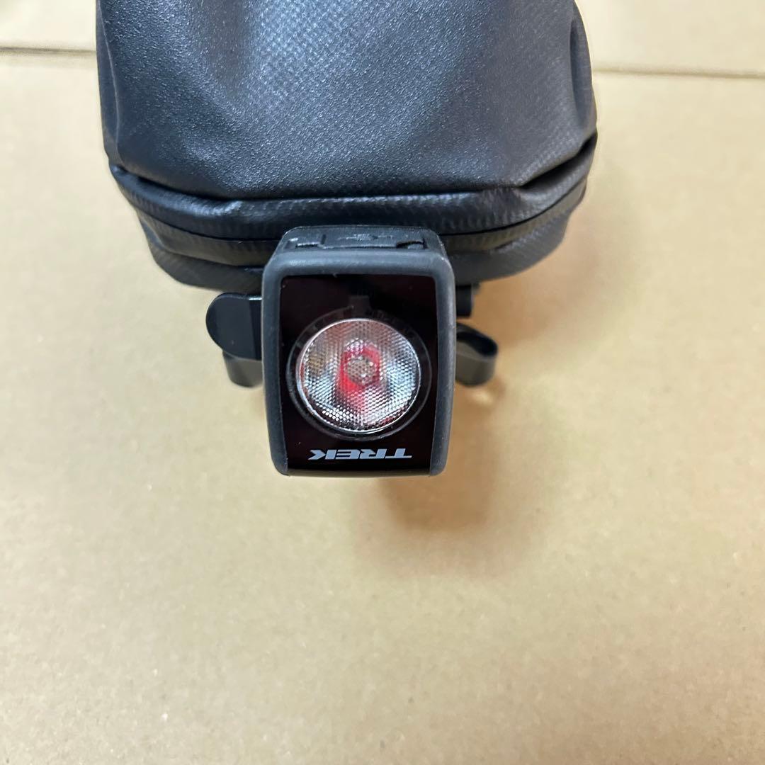 Trek Blendrサドルバッグ 0.5 L Trek Flare RT付き