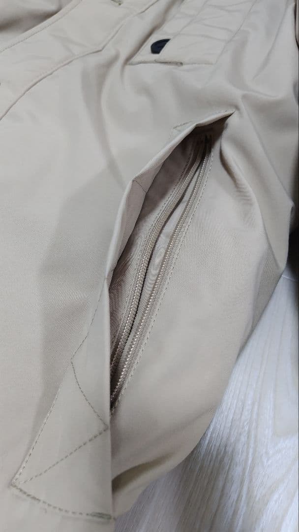 ■値下げ■【海外限定・極美品】ノースフェイス ダウンジャケット Ｌベージュ