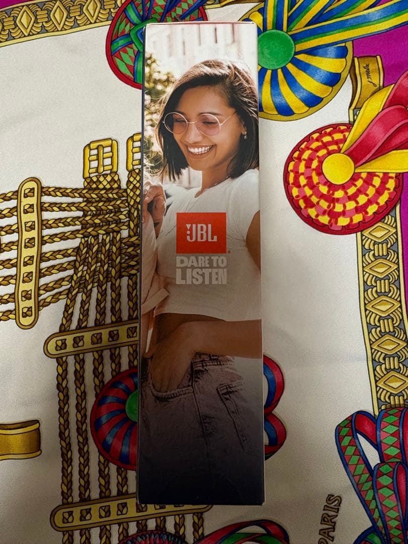 JBL LIVE BEAM 3 ワイヤレスイヤフォン　ブルー新品未使用　匿名発送