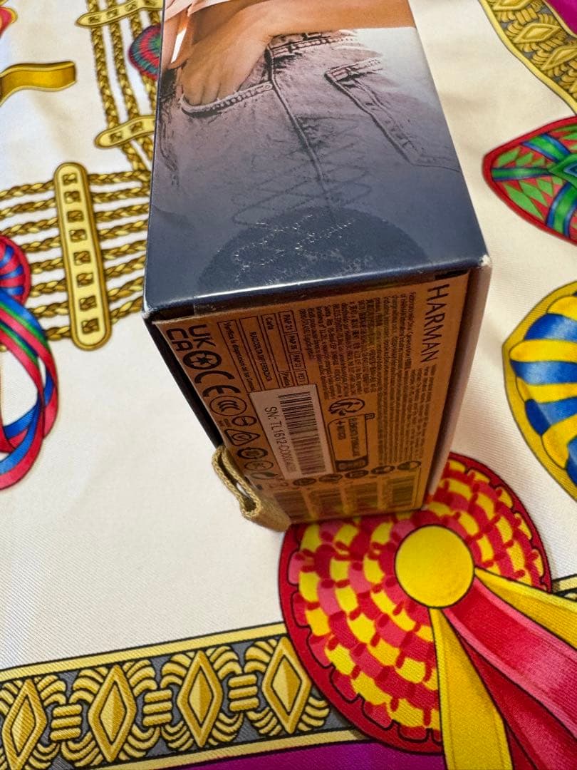 JBL LIVE BEAM 3 ワイヤレスイヤフォン　ブルー新品未使用　匿名発送