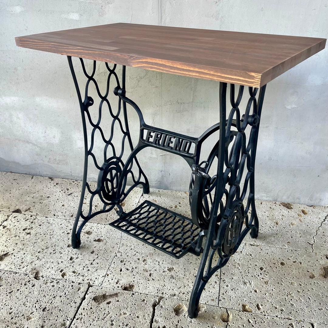 イギリス　アンティークミシン脚テーブル　FRIEND 足踏みミシン　網目