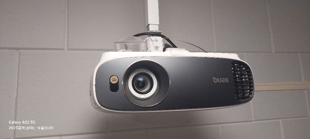 BenQ ht2550　本体、元箱、説明書、天吊りブラケット金具、リモコン