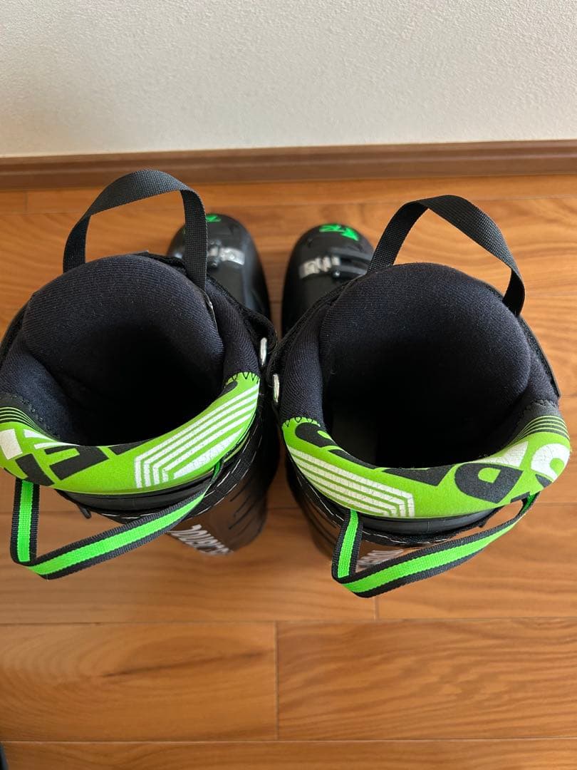 ロシニョールROSSIGNOL スキーブーツ Speed80 黒/緑26.5cm