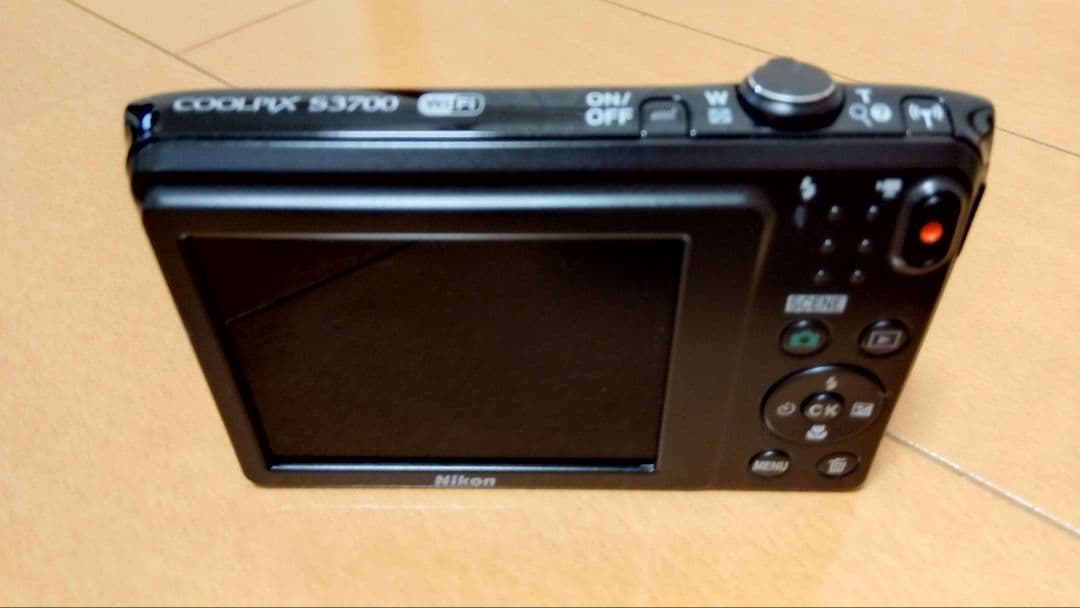 Nikon COOLPIX S3700 デジタルカメラ ブラック