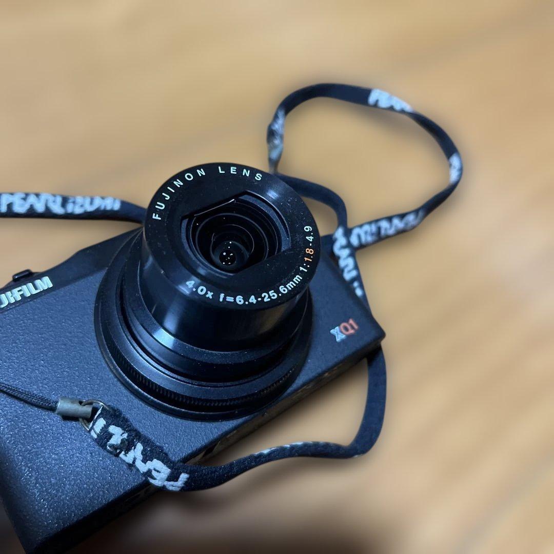ttiFujifilm XQ1 デジタルカメラ