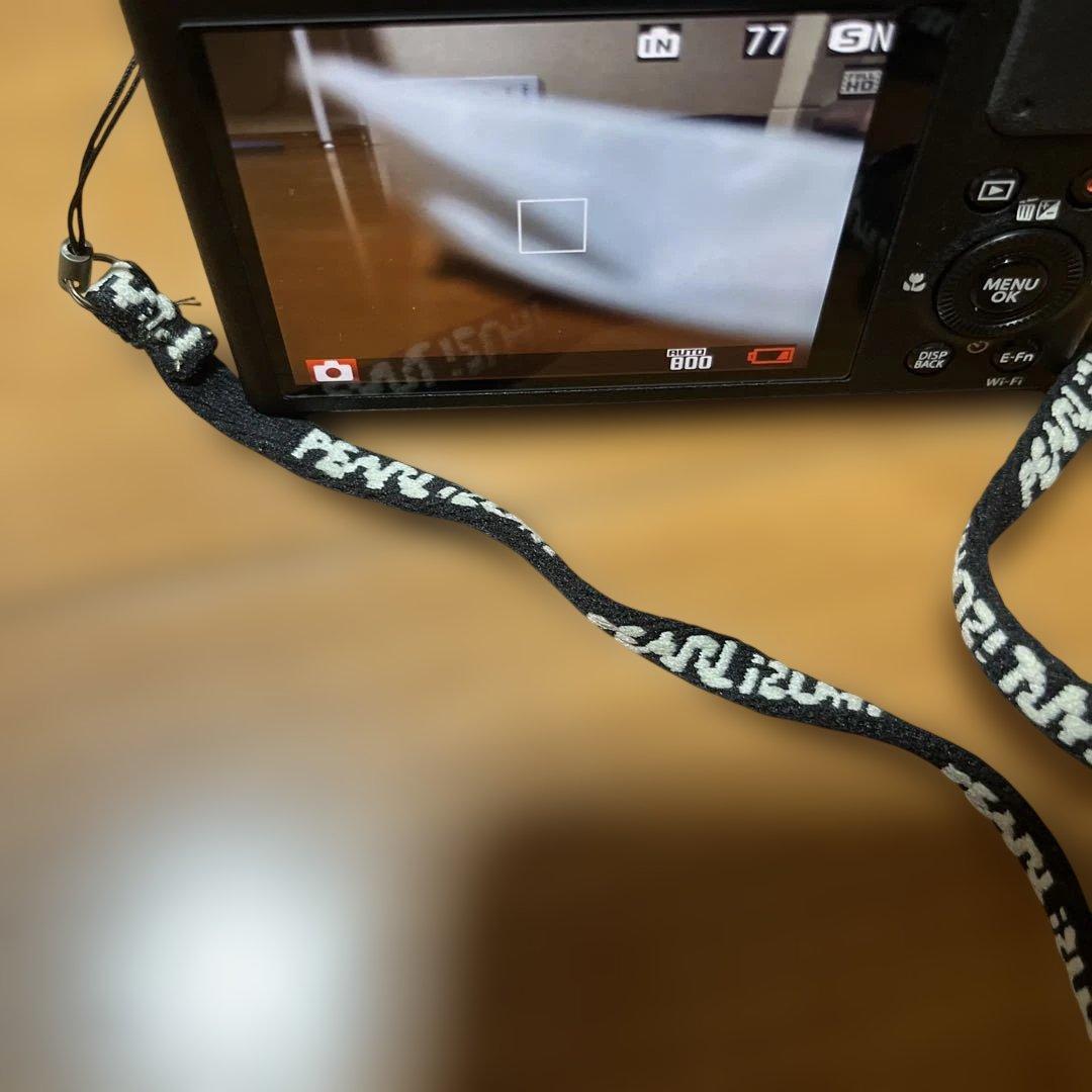 ttiFujifilm XQ1 デジタルカメラ