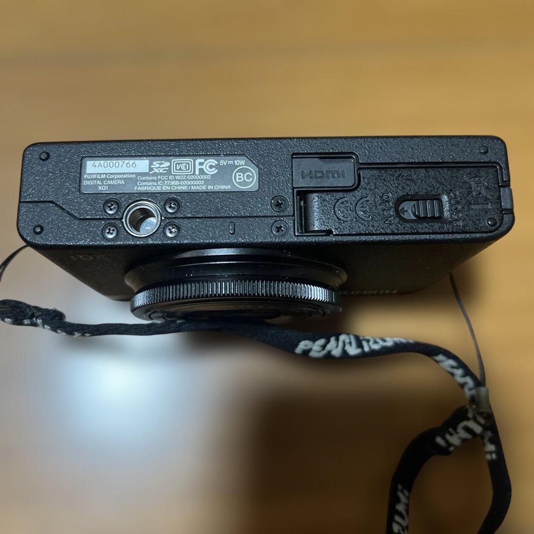 ttiFujifilm XQ1 デジタルカメラ