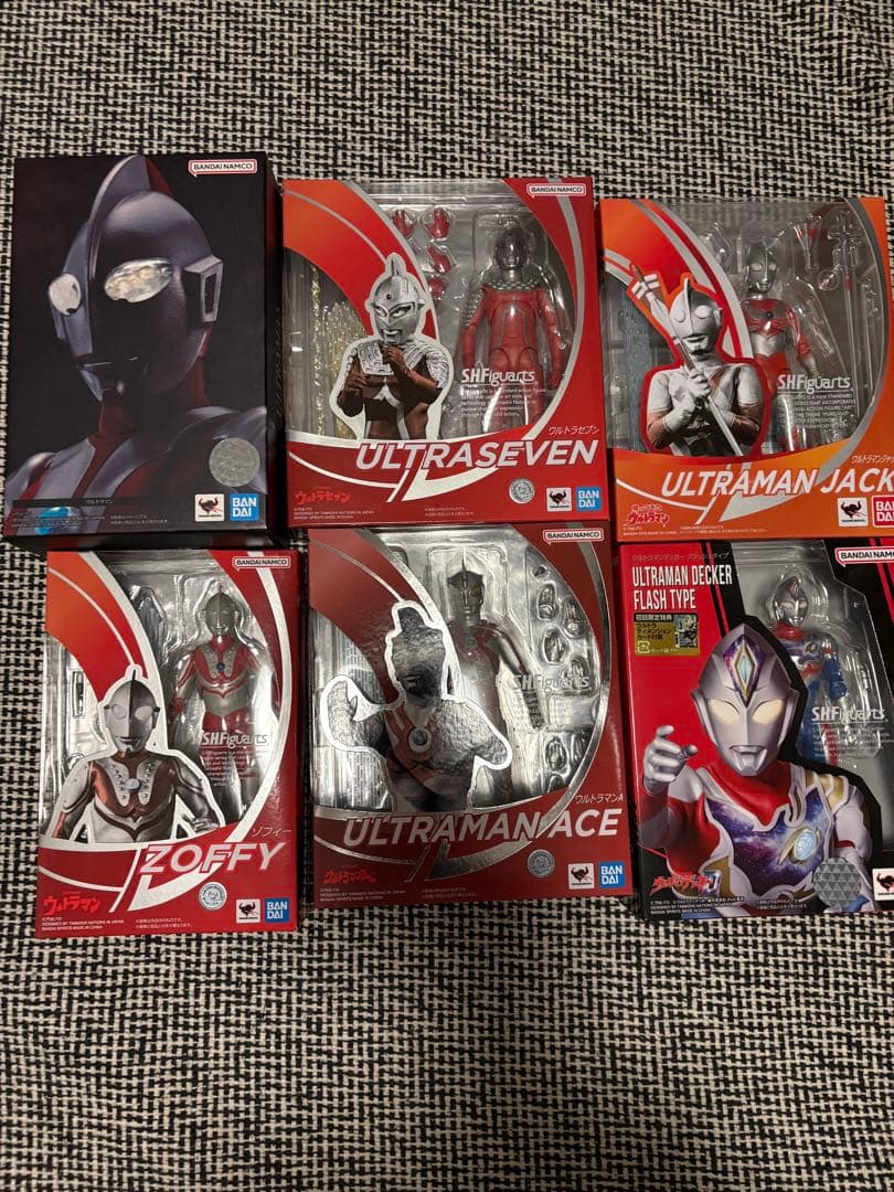 フィギュアーツ　ウルトラマン　セット