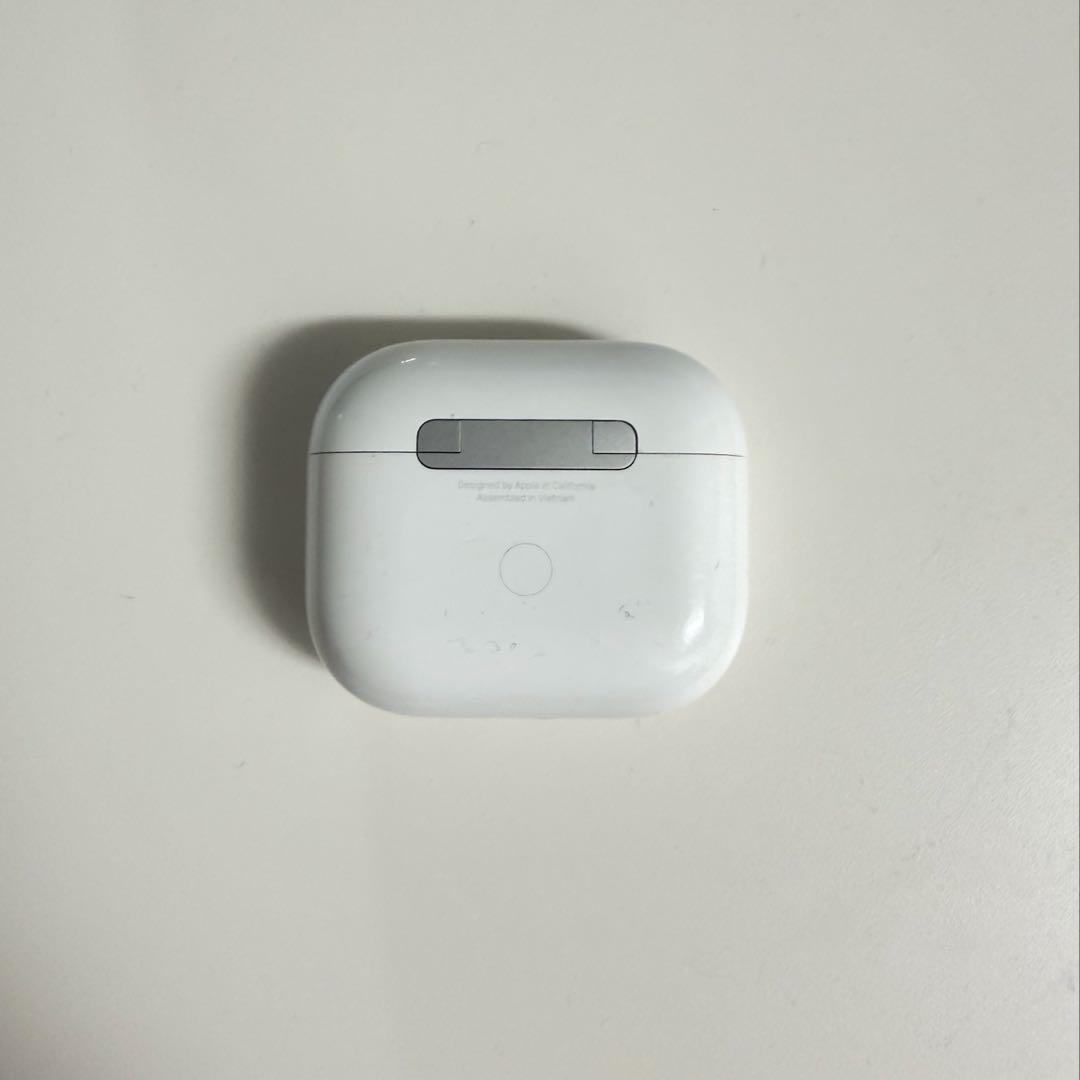 AirPods本体 ワイヤレス充電対応 ホワイト