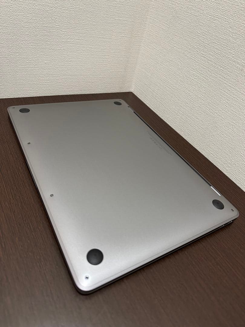 美品 MacBook Pro 16GB / SSD 256GB / オフィス付き