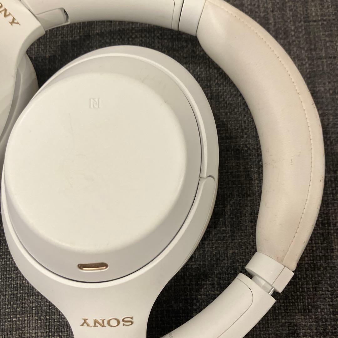 は*め様 WH-1000XM4 限定カラー ホワイト 使用感あり