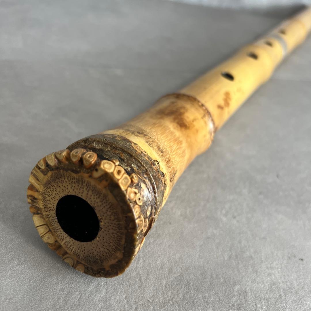 人気　尺八　琴古流　バチ型　銘あり　竹治　1印　2尺3寸　5孔　和楽器　真竹　漆