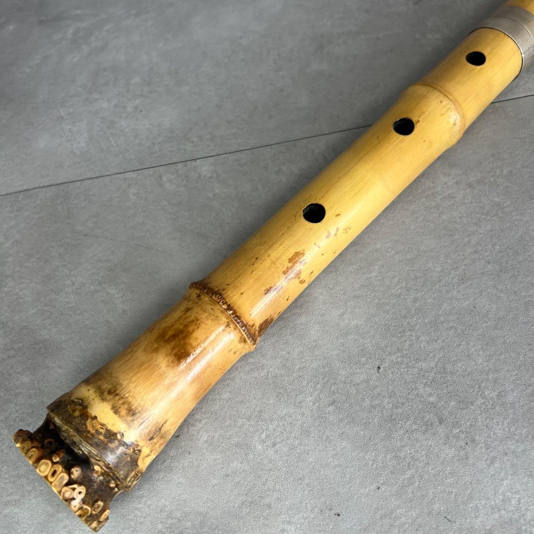 人気　尺八　琴古流　バチ型　銘あり　竹治　1印　2尺3寸　5孔　和楽器　真竹　漆
