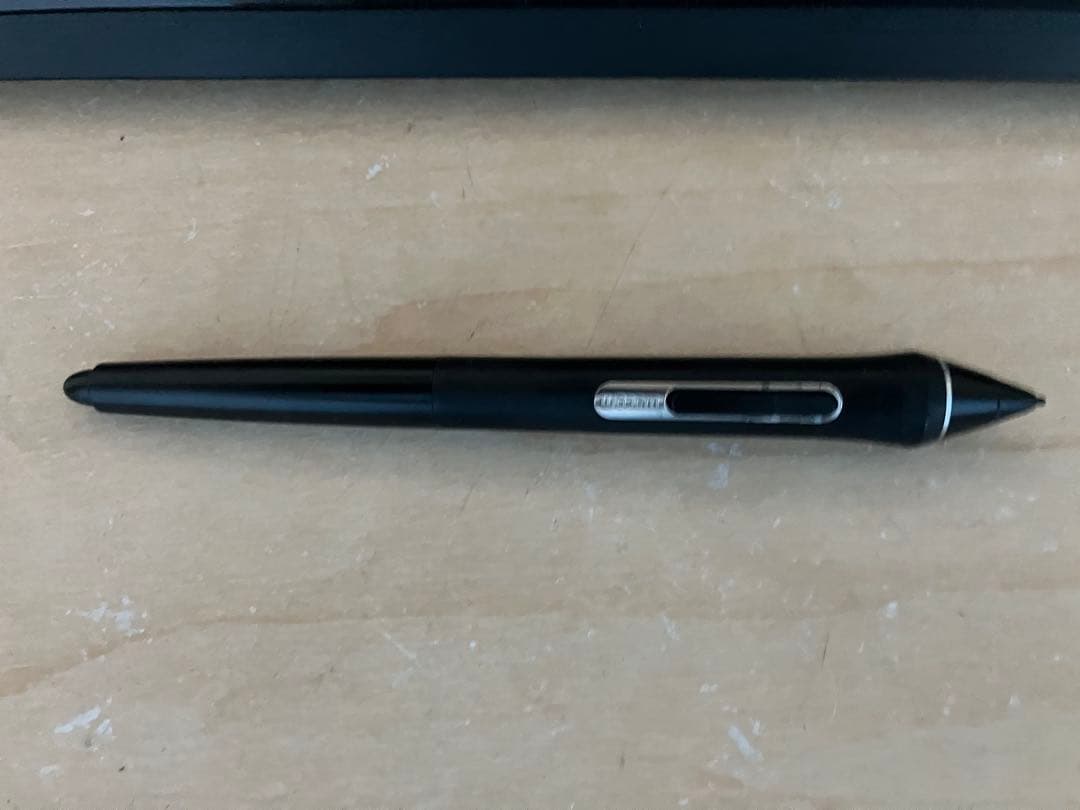 液晶タブレット　イラスト用ワコムWacom Cintiq 22